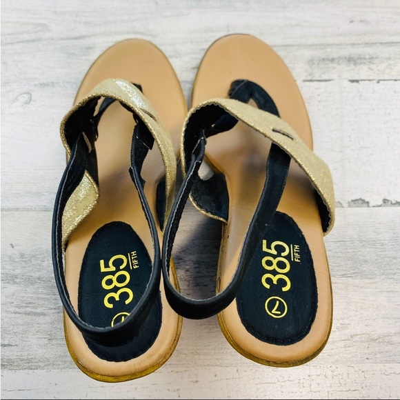 Gold and black wedges - Picture 4 of 4